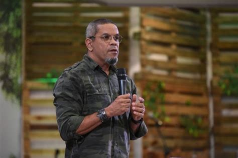 Pastor Neil Barreto, da Igreja Batista Betãnia em SULACAP